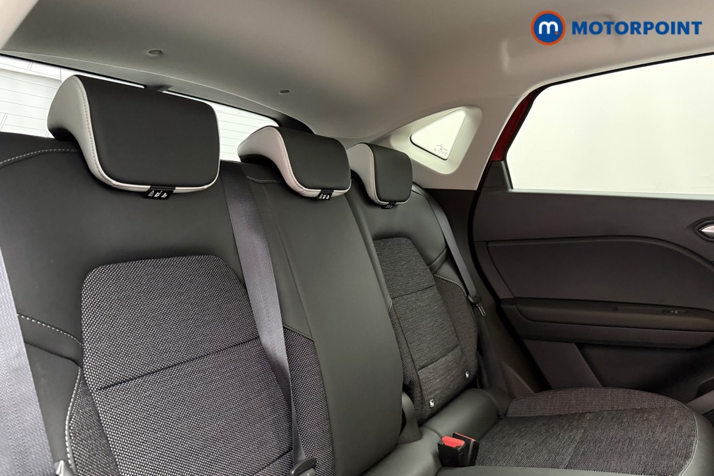 Renault Captur Techno Manual Petrol SUV - Stock Number (1626797) - 17th supplementary image