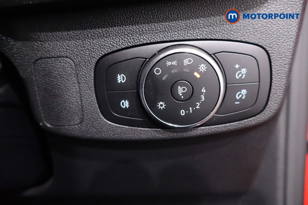 Ford Focus St-Line Vignale Automatic Petrol Hatchback - Stock Number (1627907) - 17th supplementary image