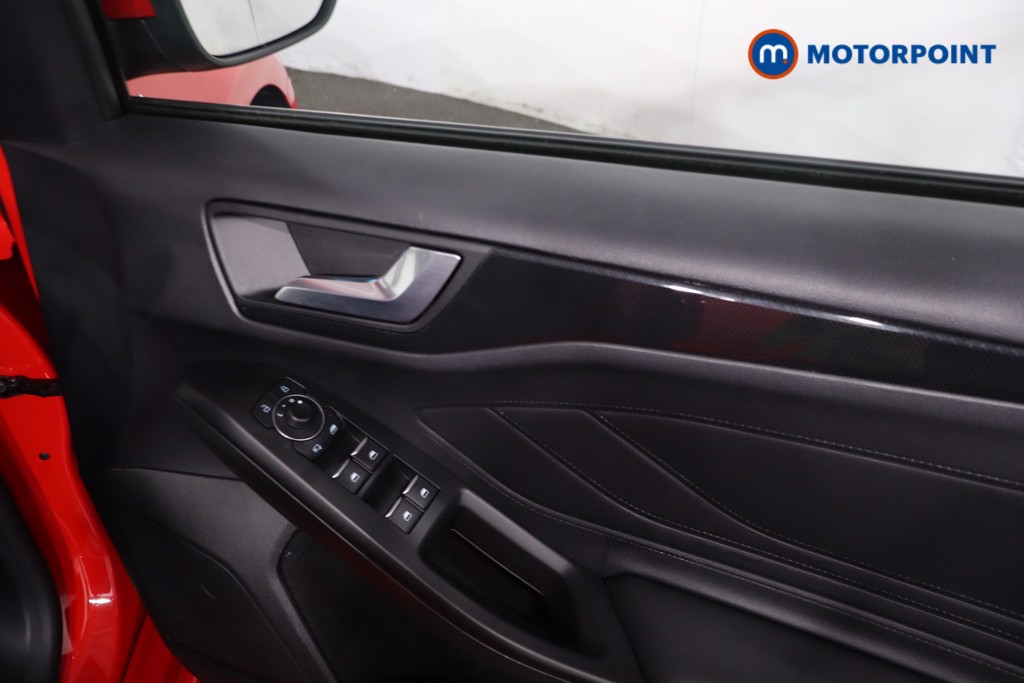 Ford Focus St-Line Vignale Automatic Petrol Hatchback - Stock Number (1627907) - 27th supplementary image