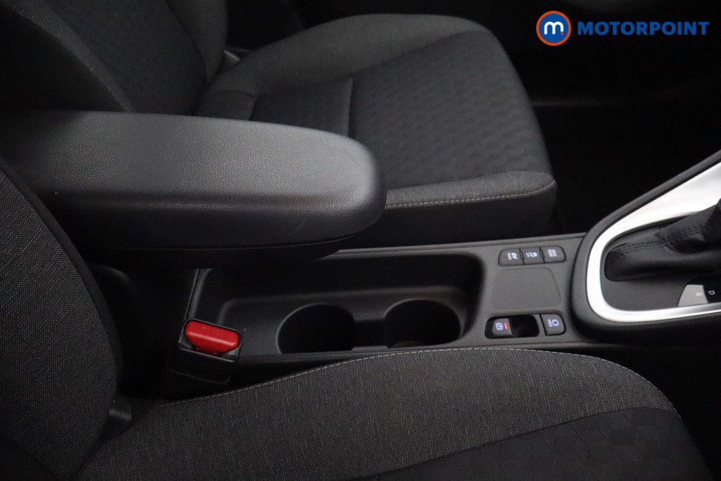 Toyota Yaris Icon Automatic Petrol-Electric Hybrid Hatchback - Stock Number (1628426) - 14th supplementary image