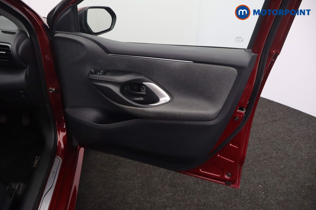 Toyota Yaris Icon Automatic Petrol-Electric Hybrid Hatchback - Stock Number (1628426) - 15th supplementary image