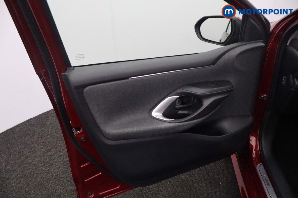 Toyota Yaris Icon Automatic Petrol-Electric Hybrid Hatchback - Stock Number (1628426) - 28th supplementary image