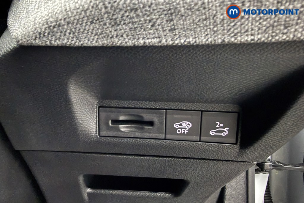 Peugeot 3008 GT Automatic Electric SUV - Stock Number (1628502) - 5th supplementary image