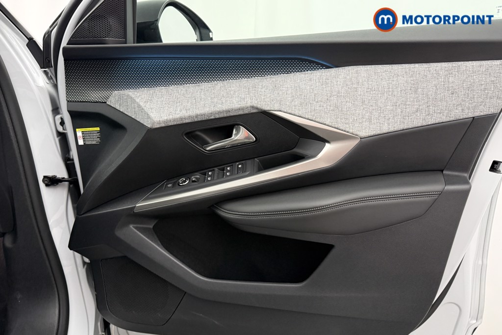 Peugeot 3008 GT Automatic Electric SUV - Stock Number (1628502) - 15th supplementary image