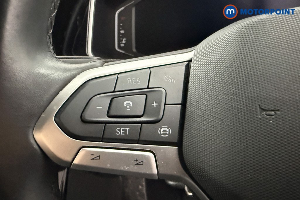 Volkswagen T-Roc R-Line Automatic Petrol SUV - Stock Number (1628693) - 3rd supplementary image