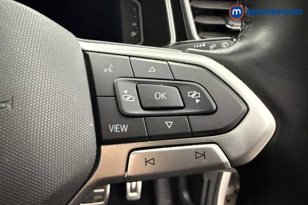 Volkswagen T-Roc R-Line Automatic Petrol SUV - Stock Number (1628693) - 4th supplementary image