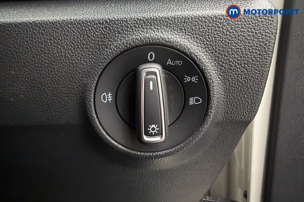 Volkswagen T-Roc R-Line Automatic Petrol SUV - Stock Number (1628693) - 5th supplementary image