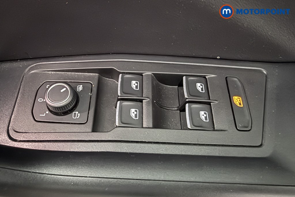 Volkswagen T-Roc R-Line Automatic Petrol SUV - Stock Number (1628693) - 15th supplementary image
