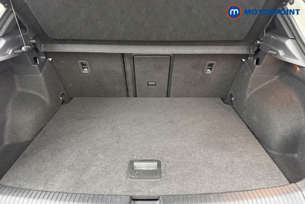 Volkswagen T-Roc R-Line Automatic Petrol SUV - Stock Number (1628693) - 19th supplementary image