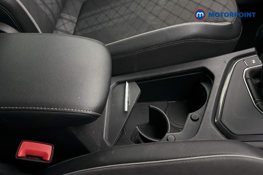 Volkswagen Tiguan R-Line Automatic Petrol SUV - Stock Number (1628852) - 16th supplementary image