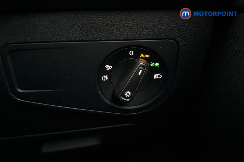 Volkswagen Tiguan R-Line Automatic Petrol SUV - Stock Number (1628852) - 18th supplementary image