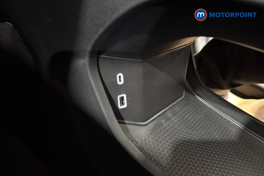 Chery Tiggo 8 Summit Automatic Petrol Plug-In Hybrid SUV - Stock Number (1629630) - 17th supplementary image