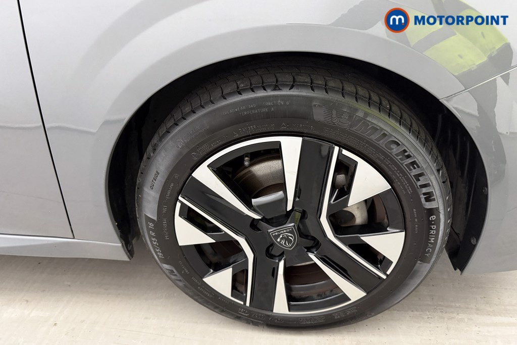 Peugeot 2008 Allure Manual Petrol SUV - Stock Number (1630158) - 26th supplementary image