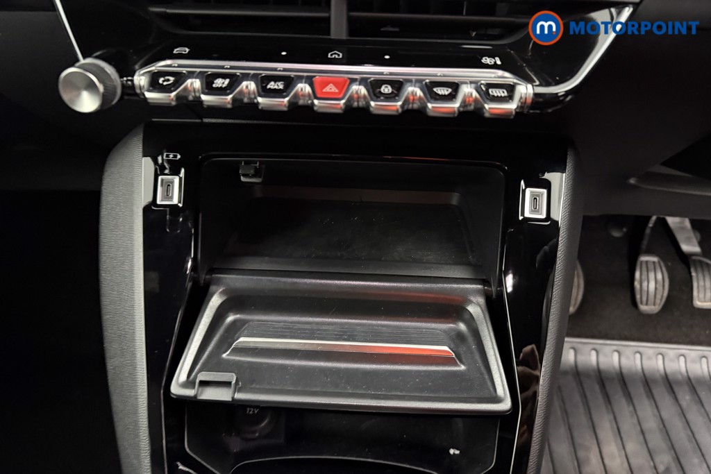 Peugeot 2008 Allure Manual Petrol SUV - Stock Number (1630160) - 12th supplementary image