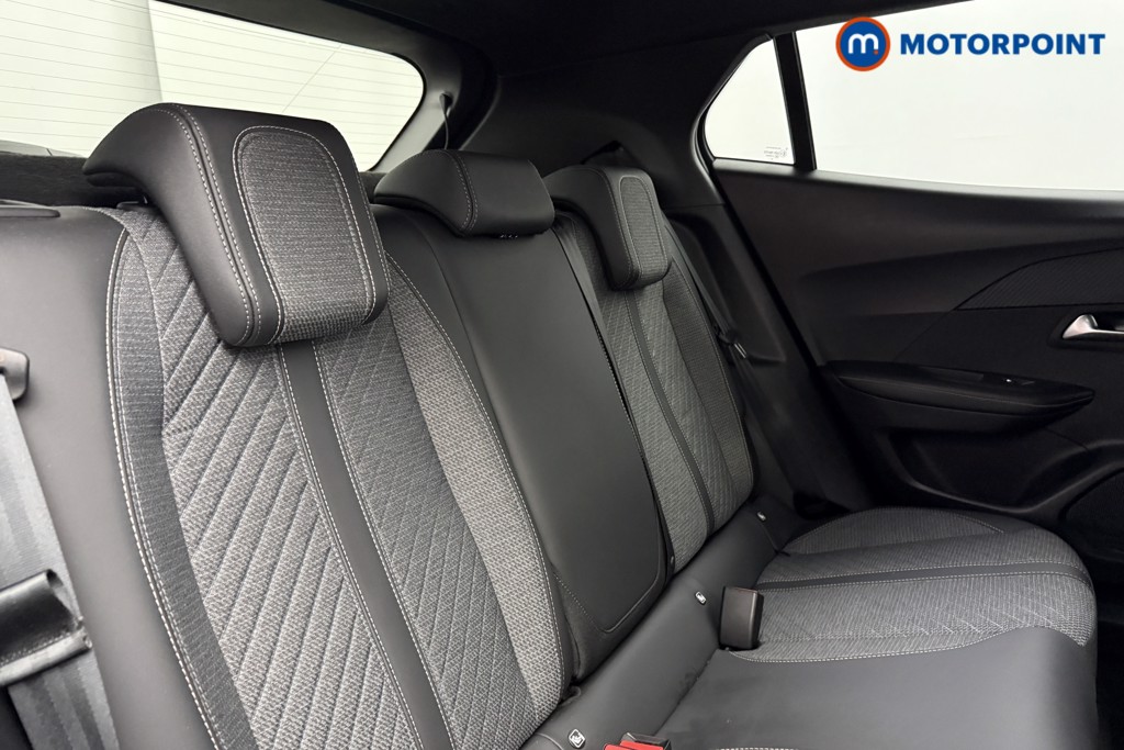 Peugeot 2008 Allure Manual Petrol SUV - Stock Number (1630160) - 20th supplementary image