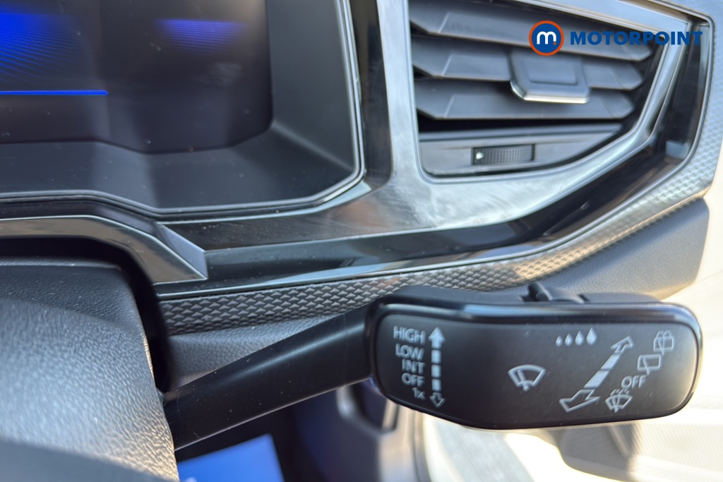 Volkswagen Polo Life Manual Petrol Hatchback - Stock Number (1630565) - 6th supplementary image