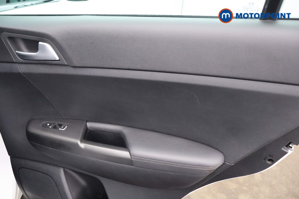 KIA Sportage 2 Manual Petrol SUV - Stock Number (1631647) - 16th supplementary image