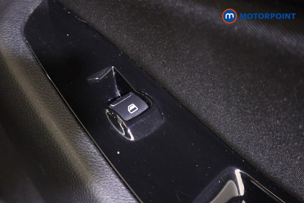 Ford Galaxy Titanium Automatic Diesel People Carrier - Stock Number (1631954) - 22nd supplementary image