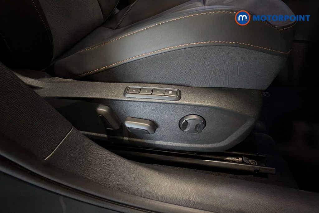 Cupra Formentor V2 Automatic Petrol Plug-In Hybrid SUV - Stock Number (1632318) - 25th supplementary image