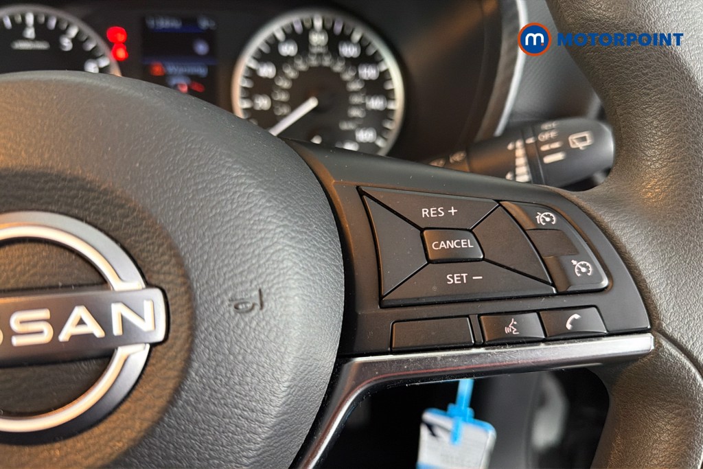 Nissan Juke Acenta Manual Petrol SUV - Stock Number (1632322) - 4th supplementary image