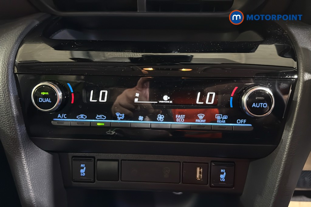 Toyota Yaris Cross Excel Automatic Petrol-Electric Hybrid Estate - Stock Number (1633976) - 12th supplementary image