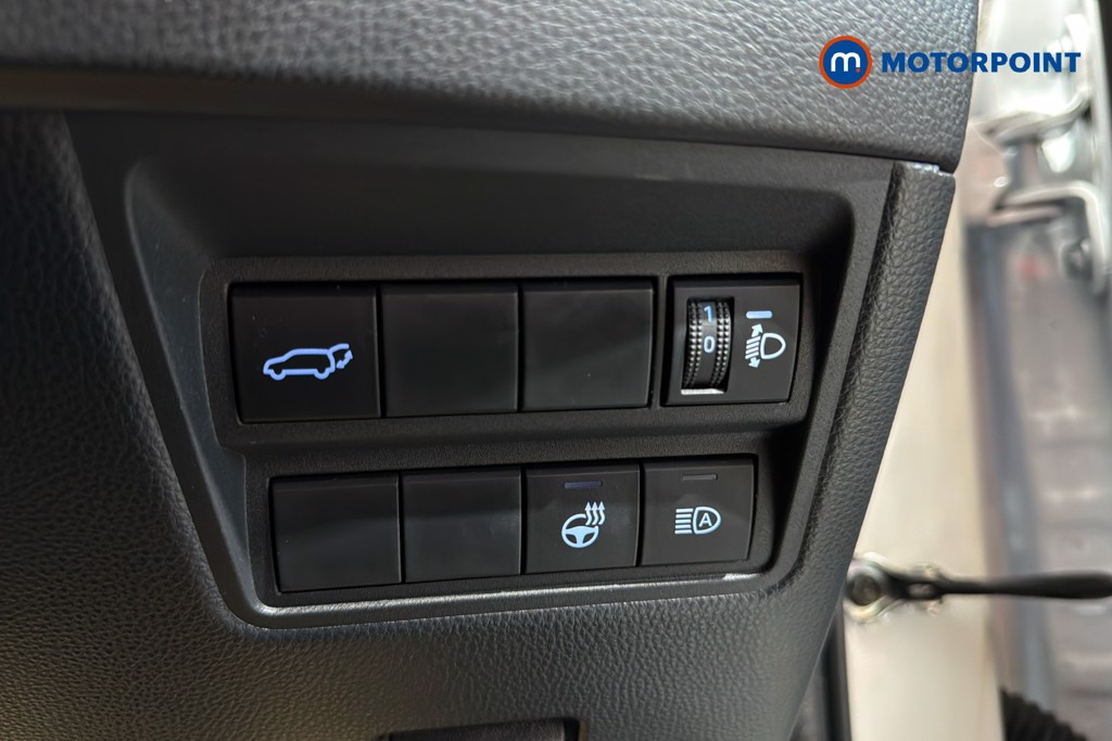 Toyota Yaris Cross Excel Automatic Petrol-Electric Hybrid Estate - Stock Number (1633976) - 18th supplementary image