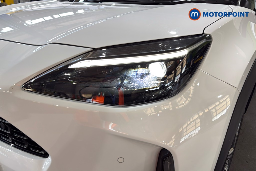 Toyota Yaris Cross Excel Automatic Petrol-Electric Hybrid Estate - Stock Number (1633976) - 46th supplementary image