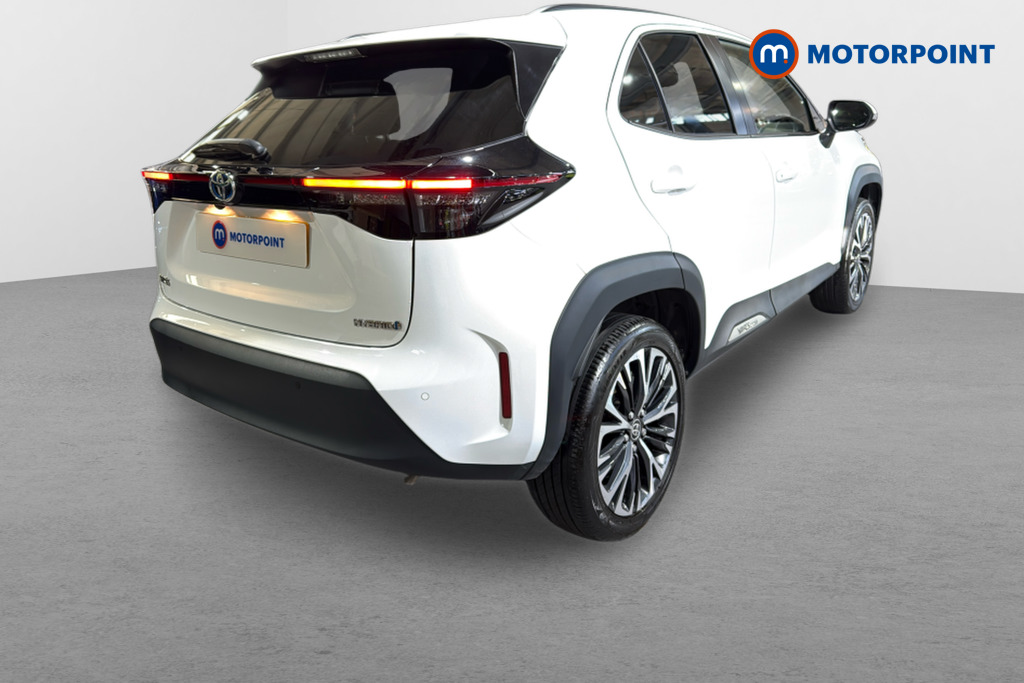 Toyota Yaris Cross Excel Automatic Petrol-Electric Hybrid Estate - Stock Number (1633976) - Drivers side rear corner