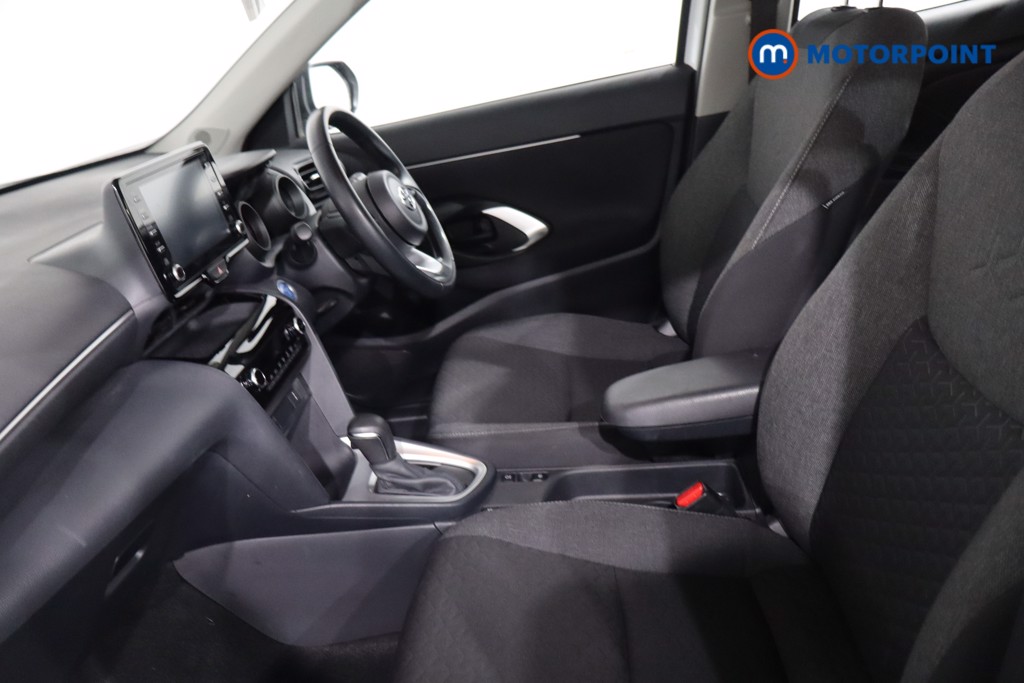 Toyota Yaris Cross Icon Automatic Petrol-Electric Hybrid Estate - Stock Number (1634269) - 4th supplementary image