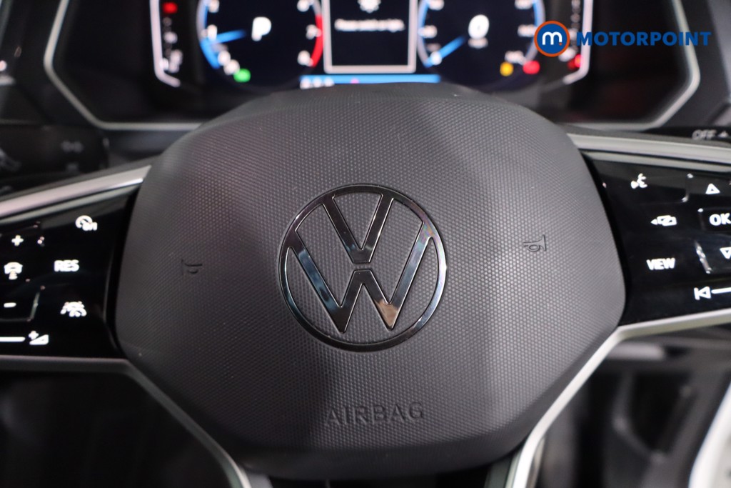 Volkswagen Tiguan R-Line Automatic Petrol SUV - Stock Number (1634378) - 13th supplementary image