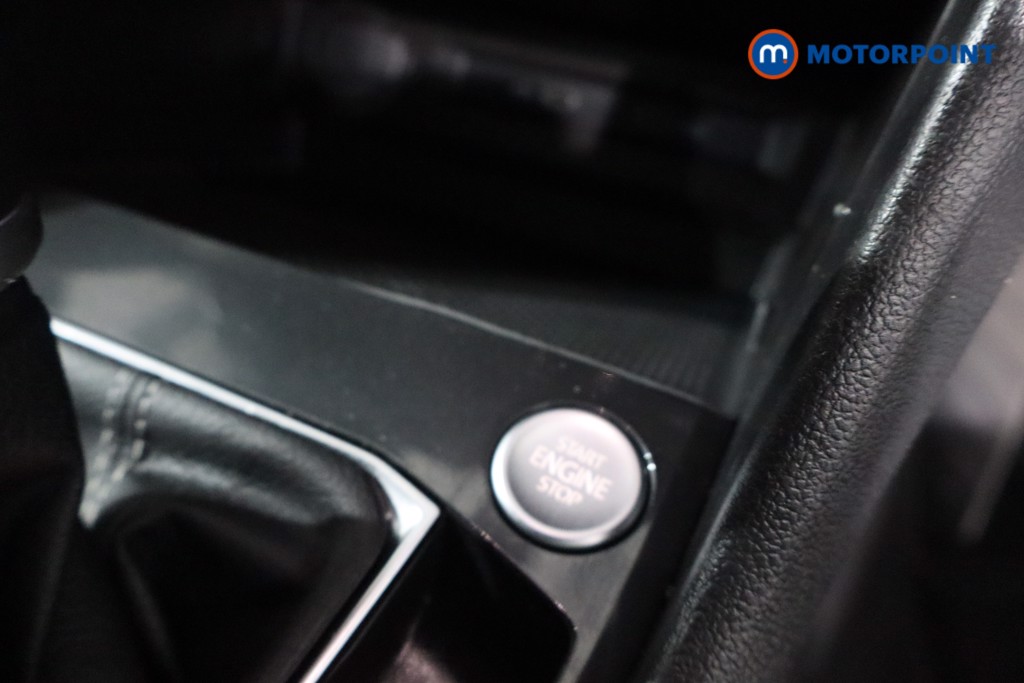 Volkswagen Tiguan R-Line Automatic Petrol SUV - Stock Number (1634378) - 26th supplementary image