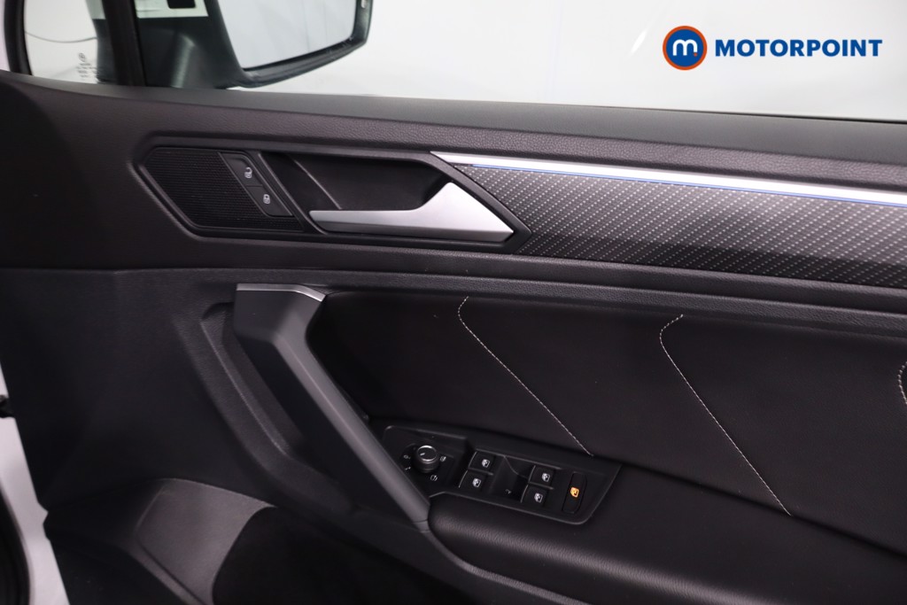 Volkswagen Tiguan R-Line Automatic Petrol SUV - Stock Number (1634378) - 31st supplementary image