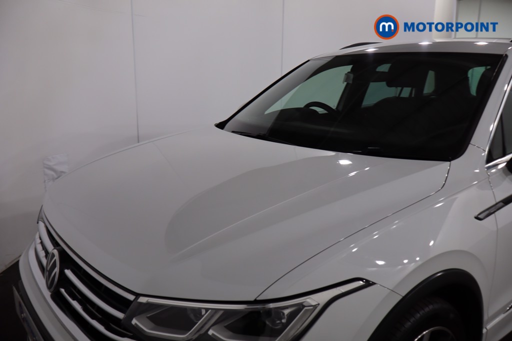 Volkswagen Tiguan R-Line Automatic Petrol SUV - Stock Number (1634378) - 37th supplementary image