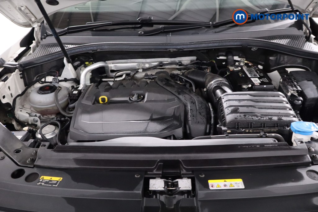 Volkswagen Tiguan R-Line Automatic Petrol SUV - Stock Number (1634378) - 42nd supplementary image