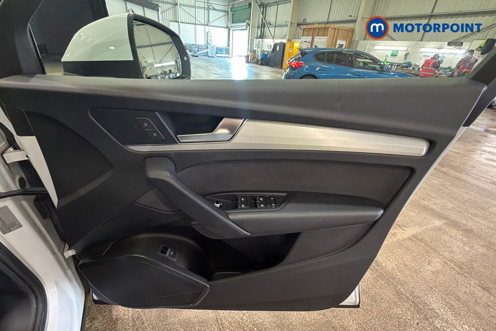 Audi Q5 S Line Automatic Petrol SUV - Stock Number (1634386) - 19th supplementary image