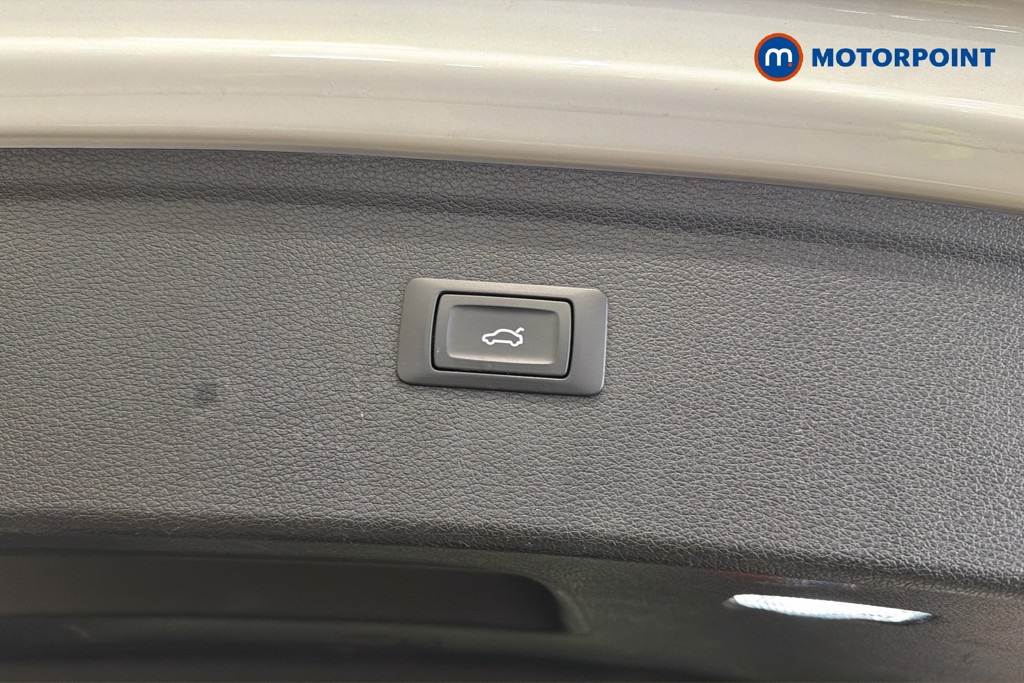 Audi Q5 S Line Automatic Petrol SUV - Stock Number (1634386) - 35th supplementary image