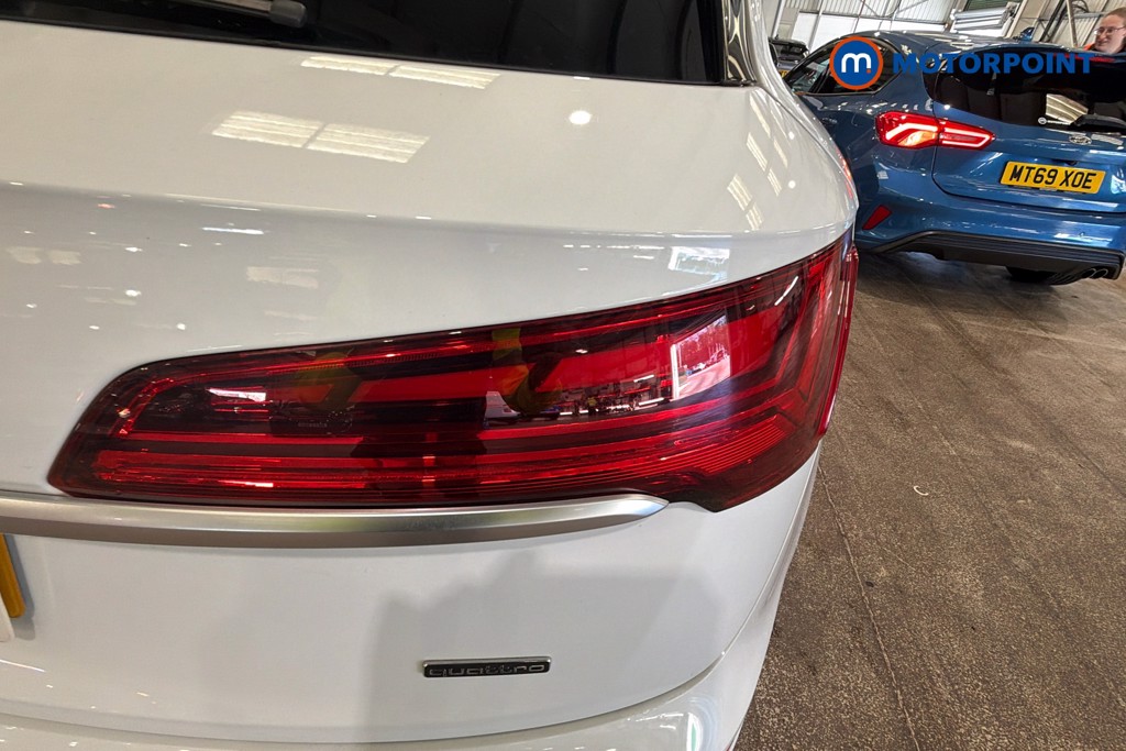 Audi Q5 S Line Automatic Petrol SUV - Stock Number (1634386) - 38th supplementary image