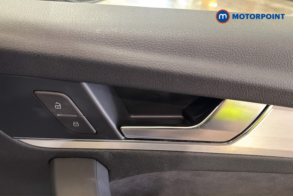 Audi Q5 S Line Automatic Petrol SUV - Stock Number (1634386) - 42nd supplementary image