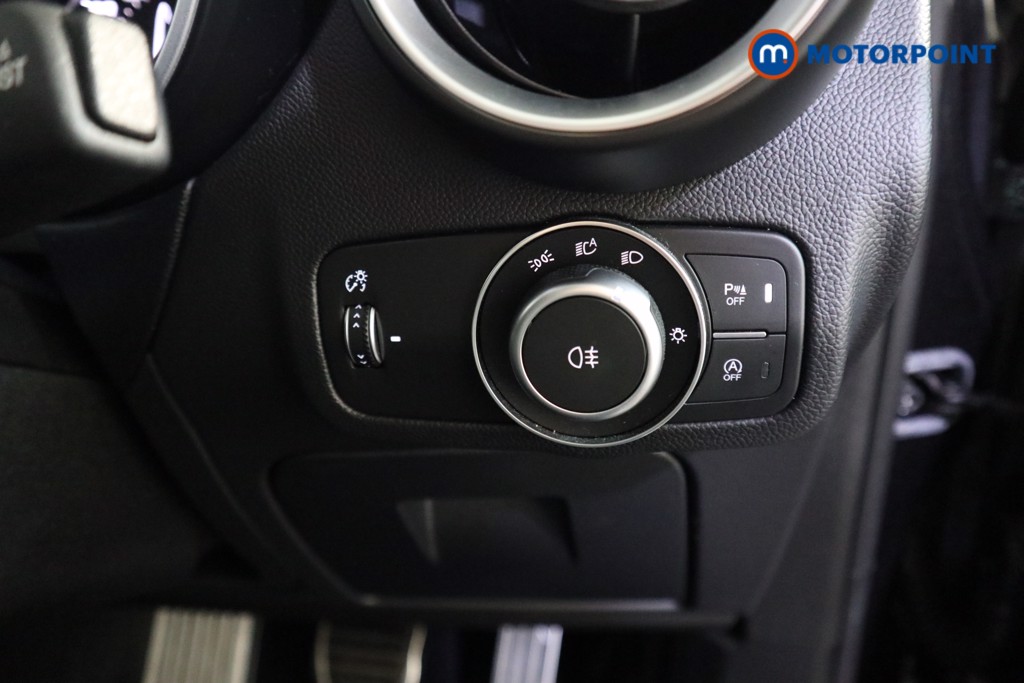 Alfa Romeo Stelvio Nero Edizione Automatic Petrol SUV - Stock Number (1634417) - 15th supplementary image