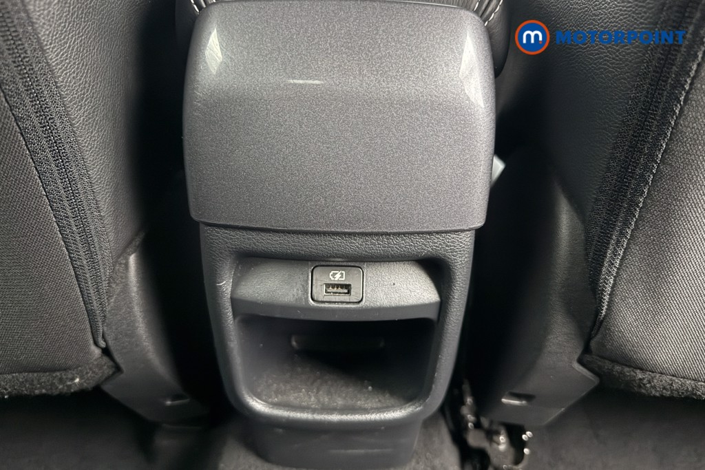 Nissan Juke N-Connecta Automatic Petrol SUV - Stock Number (1634573) - 20th supplementary image