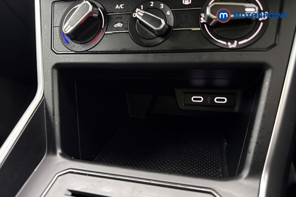 Volkswagen Polo Life Manual Petrol Hatchback - Stock Number (1634597) - 14th supplementary image