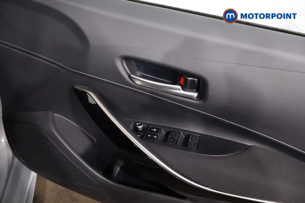 Toyota Corolla Gr Sport Automatic Petrol-Electric Hybrid Estate - Stock Number (1634731) - 25th supplementary image