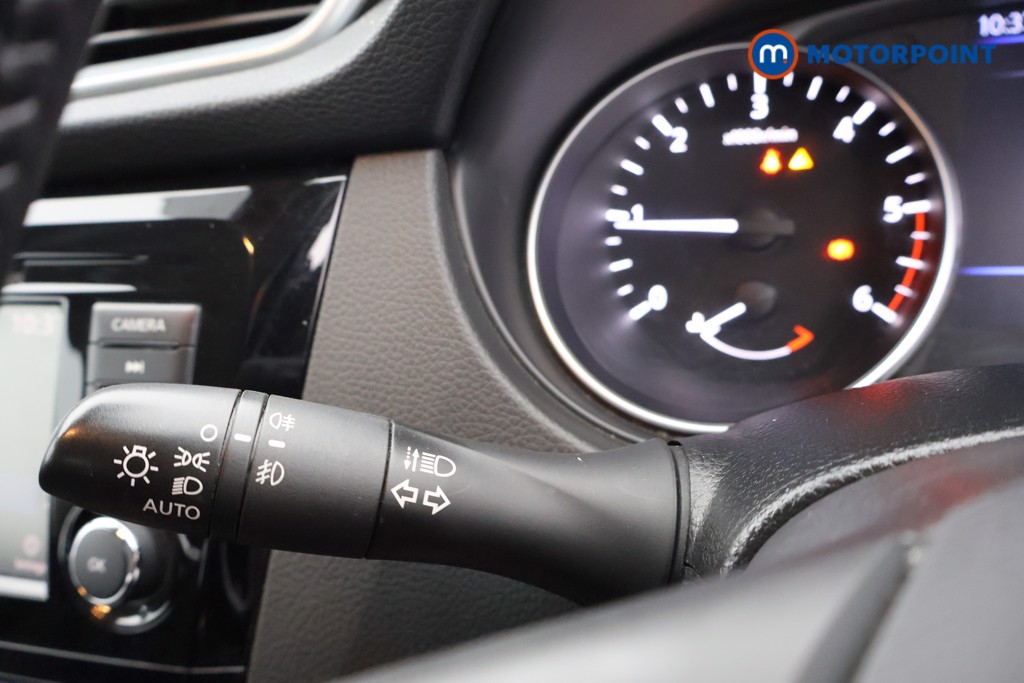 Nissan Qashqai Acenta Premium Manual Diesel SUV - Stock Number (1634767) - 5th supplementary image