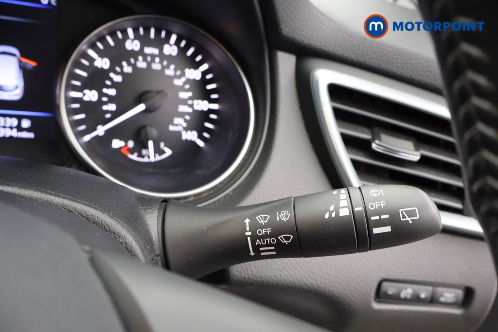 Nissan Qashqai Acenta Premium Manual Diesel SUV - Stock Number (1634767) - 6th supplementary image
