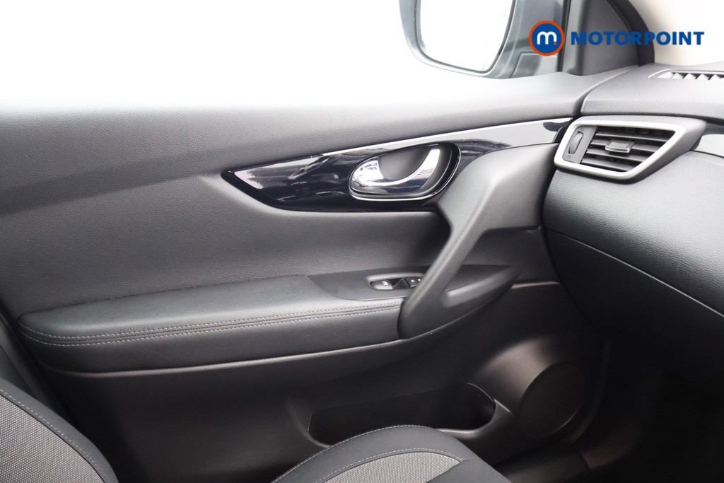 Nissan Qashqai Acenta Premium Manual Diesel SUV - Stock Number (1634767) - 10th supplementary image