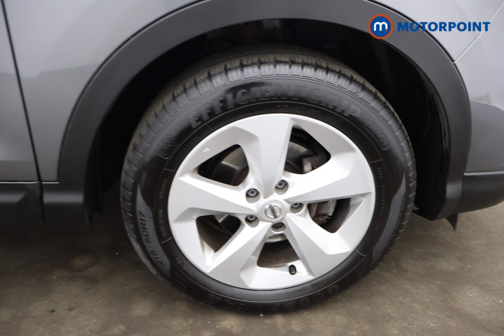 Nissan Qashqai Acenta Premium Manual Diesel SUV - Stock Number (1634767) - 21st supplementary image