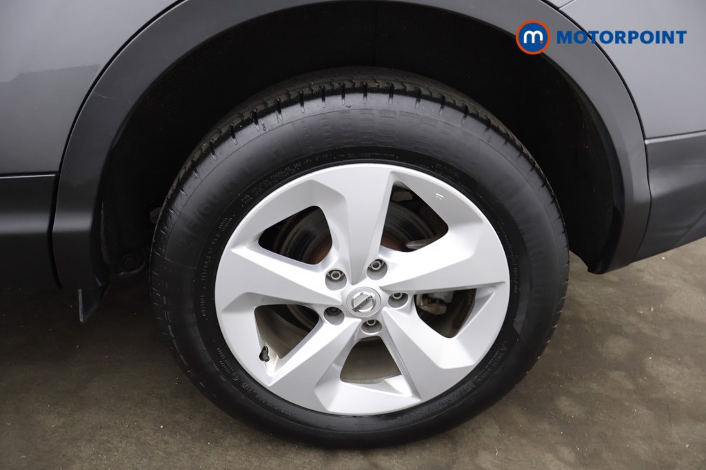 Nissan Qashqai Acenta Premium Manual Diesel SUV - Stock Number (1634767) - 23rd supplementary image
