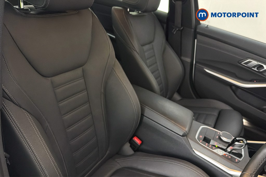BMW 3 Series M Sport Automatic Petrol Plug-In Hybrid Saloon - Stock Number (1634799) - 22nd supplementary image