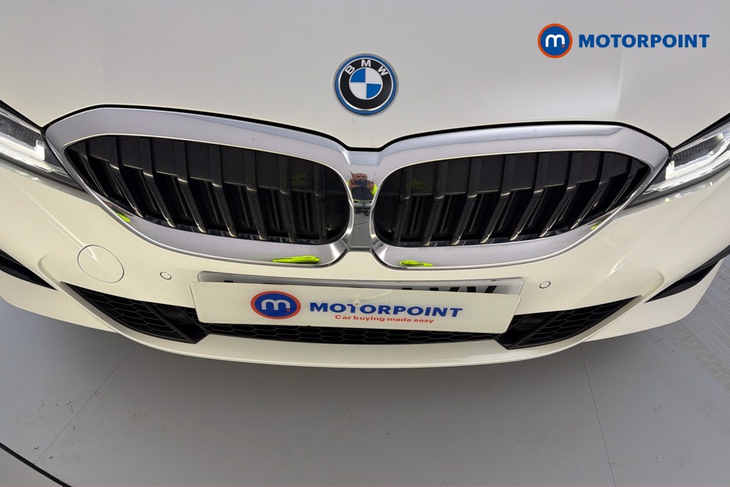 BMW 3 Series M Sport Automatic Petrol Plug-In Hybrid Saloon - Stock Number (1634799) - 45th supplementary image