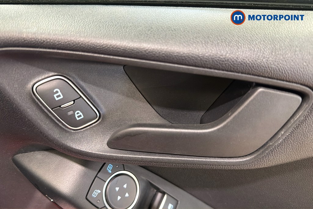 Ford Fiesta Trend Manual Petrol Hatchback - Stock Number (1635126) - 42nd supplementary image